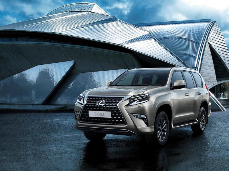 تم تزويد السيارة GX بمحرك V8 سعة 4.6 لتر، مما يولد طاقة أكثر من 300 حصان