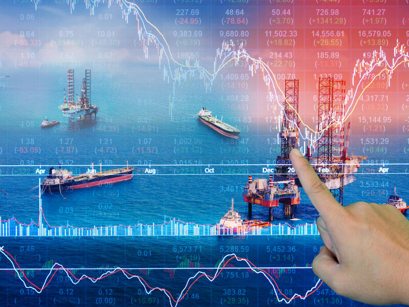 ساهمت موجة الانخفاضات التي عمت الأسواق المالية الخليجية في تراجع سوق الأسهم السعودية - أكبر بورصة مالية في الشرق الأوسط - بنسبة 2.4 في المائة