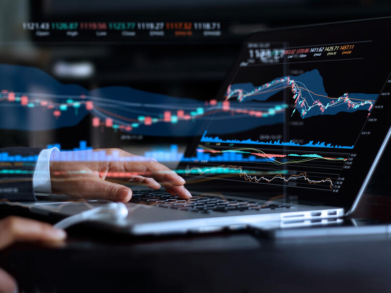 أسهم التكنولوجيا الأمريكية تشهد أكبر هروب للمستثمرين منذ20 عاماً 