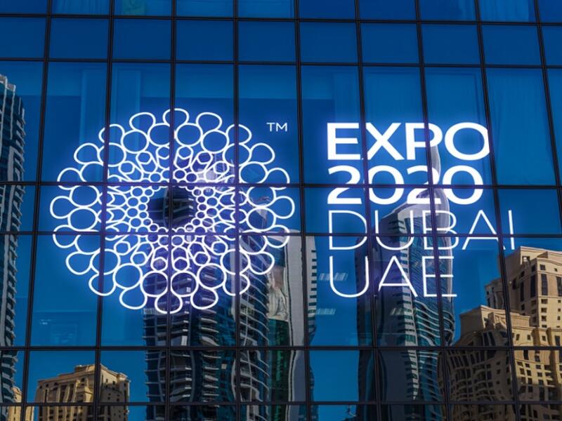 تظهر بيانات مصرف الإمارات المركزي أن هناك 140 شركة صرافة تعمل في الدولة منها 90 شركة في دبي لديها 385 فرعا، وكذلك 30 شركة في أبوظبي تمتلك 192 فرعاً