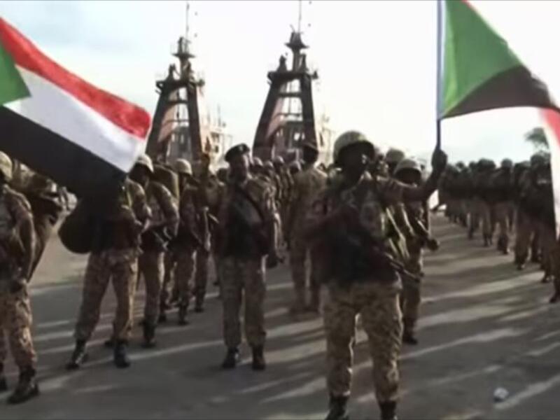 يشارك السودان في حرب اليمن التي تقودها السعودية والإمارات، منذ مارس/ آذار 2015