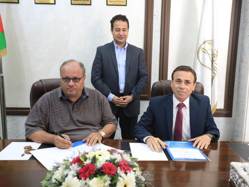 توقيع اتفاقية تعاون بين نقابة الفنانين وإدارة مهرجان جرش