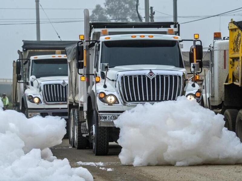 Polluted River Produces Toxic Foam in Colombia