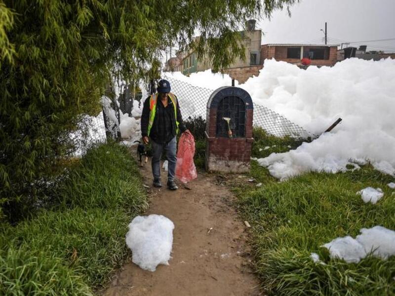 Polluted River Produces Toxic Foam in Colombia