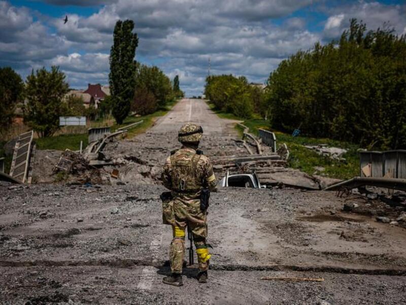 At Least 260 Ukrainian Soldiers Evacuated From Azovstal Steel Plant