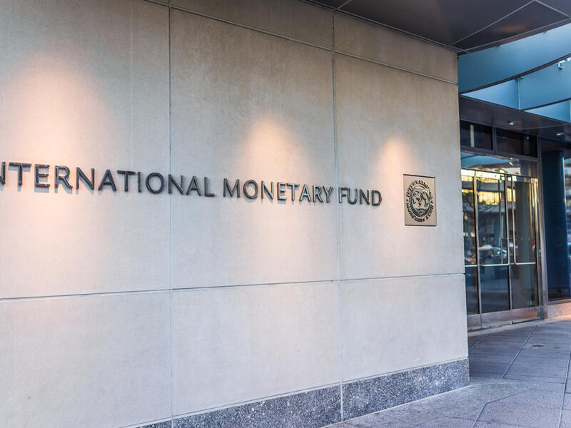 Turkey's new economic program, announced in September 2018, targets a current-account-deficit-to-GDP ratio this year of 3.3%.