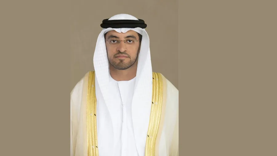 "القابضة" (ADQ) تعتزم إدراج "موانئ أبوظبي" في سوق أبوظبي للأوراق المالية