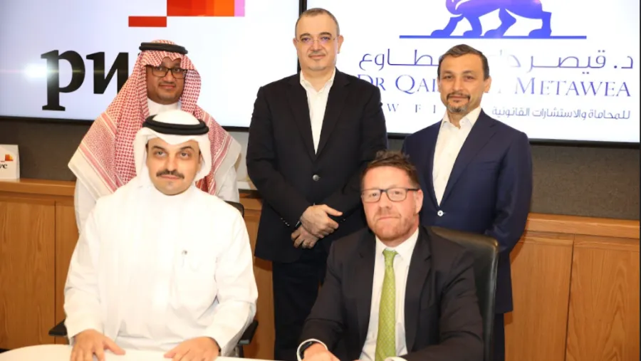 بي دبليو سي القانونية في الشرق الأوسط تعقد تحالفًا استراتيجيًا مع مكتب الدكتور قيصر حامد مطاوع للمحاماة والاستشارات القانونية لتعزيز خدماتها في المملكة العربية السعودية 