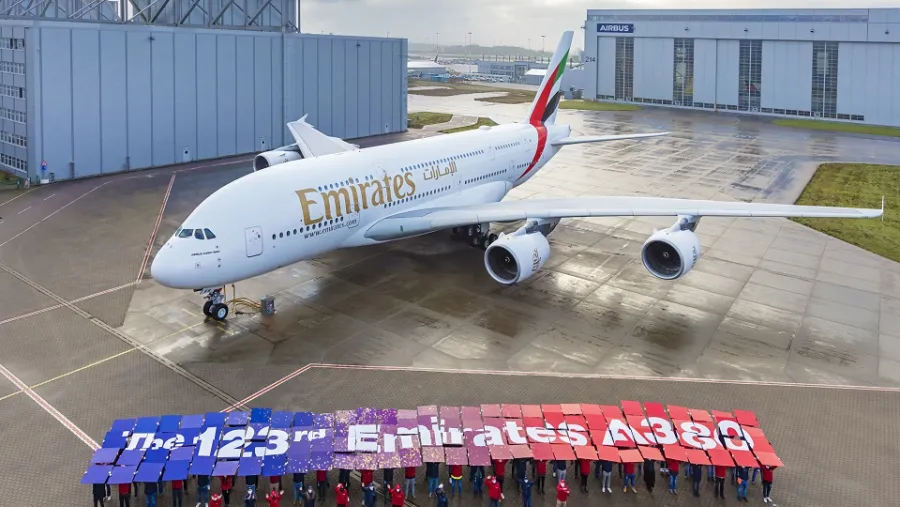 طيران الإمارات تُكمل أسطولها A380 باستلام الطائرة 123