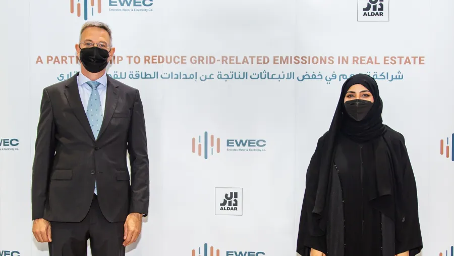 الدار العقارية تدخل شراكة إستراتيجية مع "شركة مياه وكهرباء الإمارات" لتزويد أصولها بمصادر الطاقة النظيفة