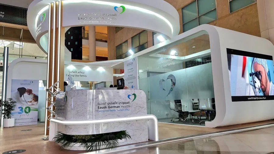 تستعرض السعودي الألماني الصحية، مجموعة الرعاية الصحية الرائدة في منطقة الشرق الأوسط وشمال إفريقيا، خلال مشاركتها الحالية في 'معرض ومؤتمر الصحة العربي 2022' المقام في مركز دبي التجاري العالمي، مجموعة من برامجها المتطورة في التحول الرقمي. كما تسلط السعودي ا
