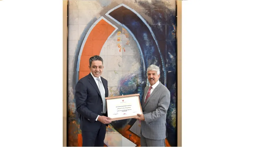 بنك السلام يتبرع بمبلغ وقدره 10,000 دينار بحريني للمؤسسة  الملكية للأعمال الإنسانية