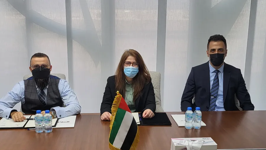جامعة أبوظبي ومصنع الاتحاد للورق يتبادلان المعارف والخبرات في مجالات المواد المتجددة والنفايات الورقية