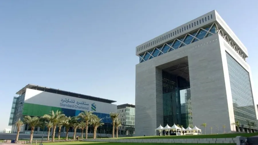 اعتماد بنك ستاندرد تشارترد الإمارات العربية المتحدة كأفضل مكان للعمل