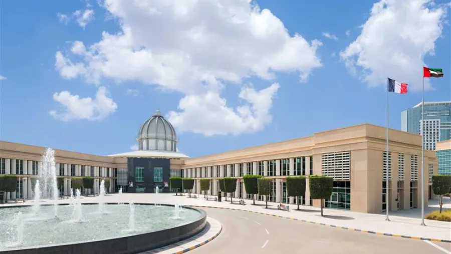 نظمت جامعة السوربون أبوظبي مؤتمر افتراضي بعنوان "سؤال الهوية في الرواية النسائية الإماراتية"