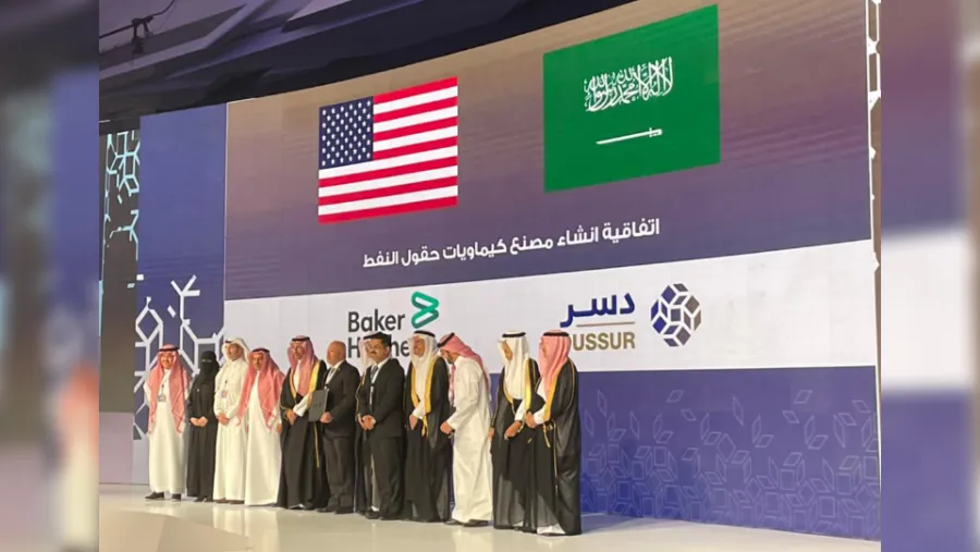 "بيكر هيوز" و"دسر" تبرمان اتفاقيةً لتنفيذ مشروع مشترك للكيماويات في المملكة العربية السعودية    