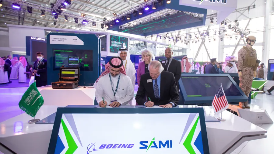 شركة SAMI وبوينج توقعان اتفاقية شراكة استراتيجية   