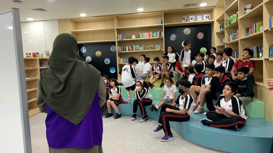 مؤسسة المبرّة الخليفية تقدم نسخة خاصة من برنامج إثراء الشباب لطلبة المدرسة الكندية