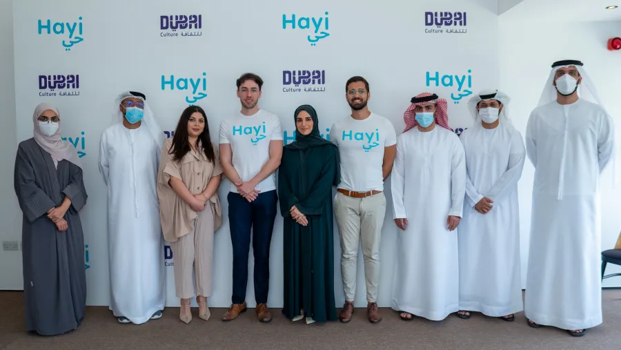 شراكة استراتيجية بين "دبي للثقافة" وتطبيق "حي" لدعم المجتمع الإبداعي وتعزيز المشهد الثقافي في الإمارة