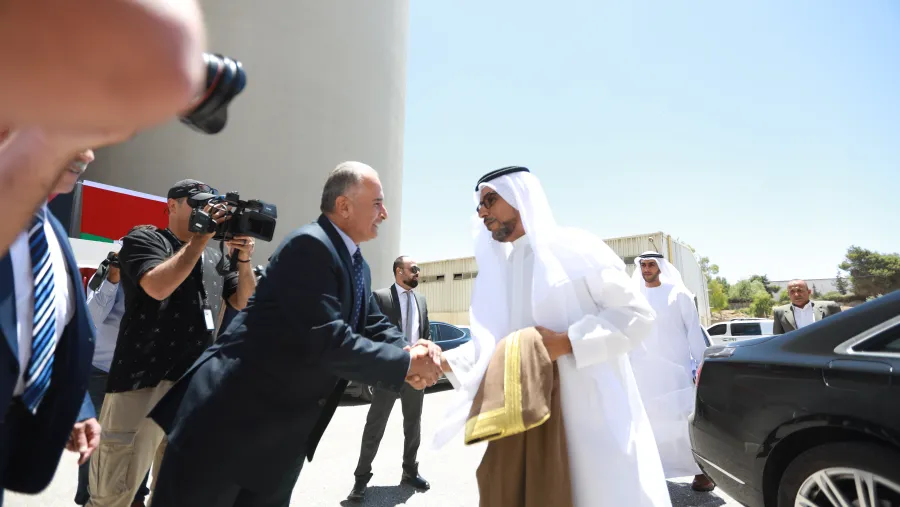 صندوق أبوظبي للتنمية يدشن مشروعي توسعة صوامع تخزين الحبوب في الأردن
