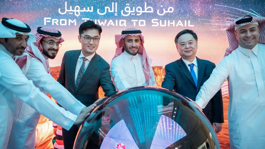 بتنظيم من هواوي الهيئة السعودية للفضاء تشارك في افتتاح مركز فضاء المستقبل وذلك لرفع الوعي بمستقبل الفضاء والتكنولوجيا