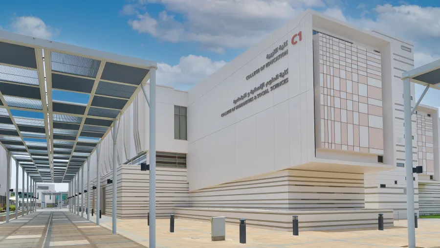كلية التربية بجامعة الإمارات تقدم لسوق العمل 14699 تربوياً قيادياً