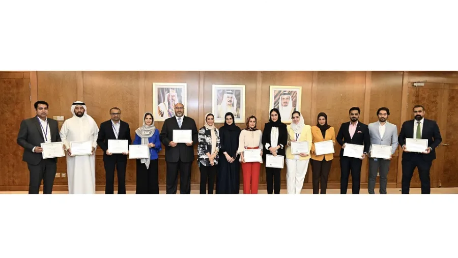 موظفو البحرين الإسلامي (BisB) يجتازون برنامج المصرفي الإسلامي المعتمد بنجاح