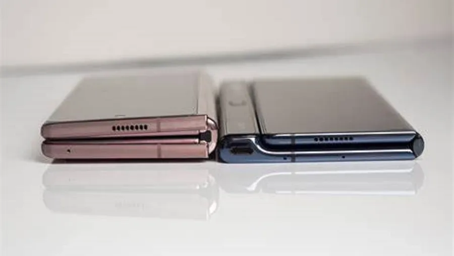 أي هاتف قابل للطي أفضل؟ هاتف HUAWEI Mate Xs 2 مقابل هاتف Samsung Galaxy Z Fold4