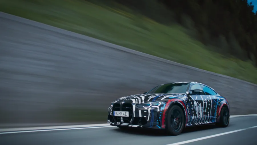 مجموعة BMW M GmbH تختبر أحدث نماذج مركباتها الكهربائية عالية الأداء.   