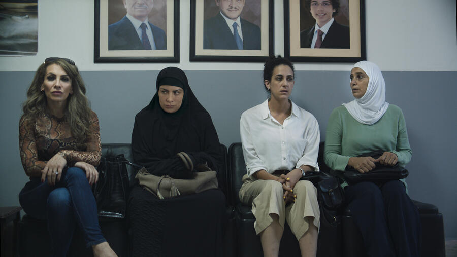 عرض فيلم بنات عبد الرحمن في مهرجان سينما وثقافة الشرق الأوسط المعاصرة في فلورنسا ومهرجان الفيلم العربي في ألمانيا