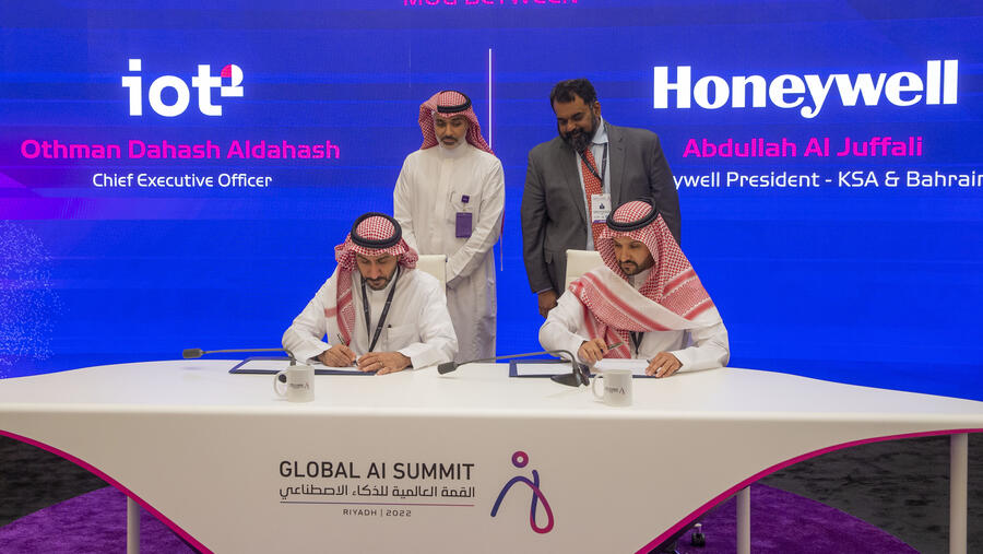 هانيويل توقع مذكرة تفاهم مع شركة تقنية إنترنت الأشياء لتعزيز اعتماد التكنولوجيا الرقمية ودعم المدن المستدامة في السعودية