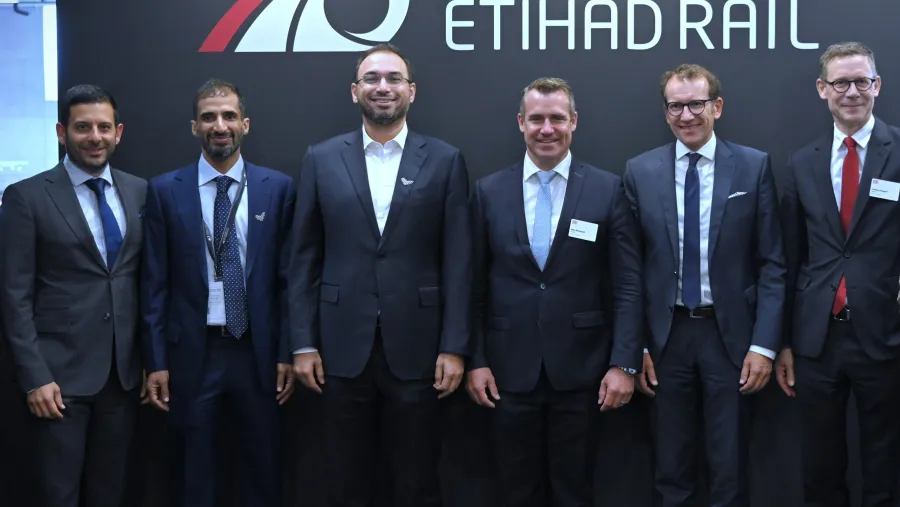Etihad Rail moves to a self-operating model after concluding knowledge transfer programme for the UAE National Railway Network with Deutsche Bahn