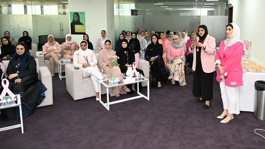 البحرين الإسلامي (BisB) يُنظم فعالية "Think Pink" لموظفيه