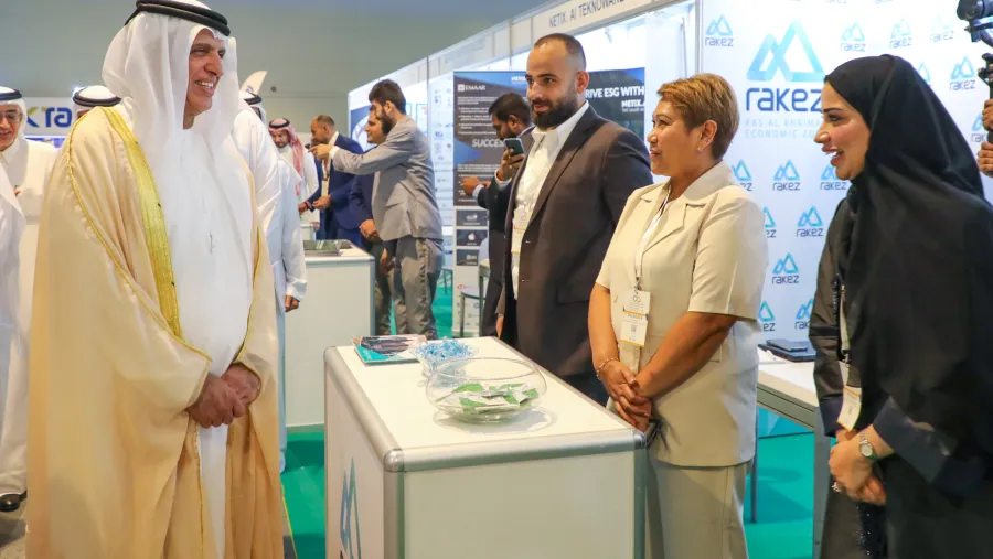 سعود بن صقر القاسمي يفتتح قمة رأس الخيمة للطاقة