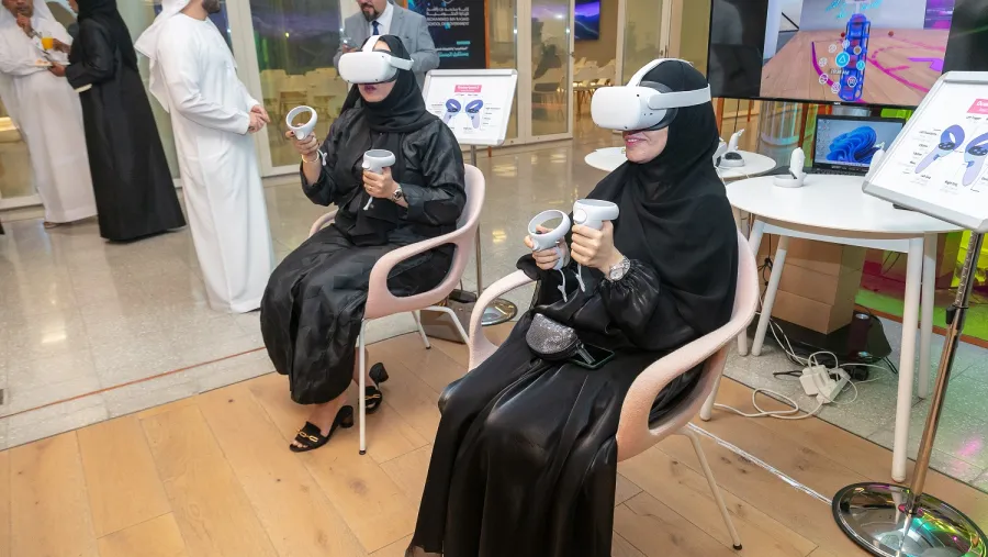 "كلية محمد بن راشد" تستشرف مستقبل الميتافيرس وتقنياته وتطبيقاته الحكومية 