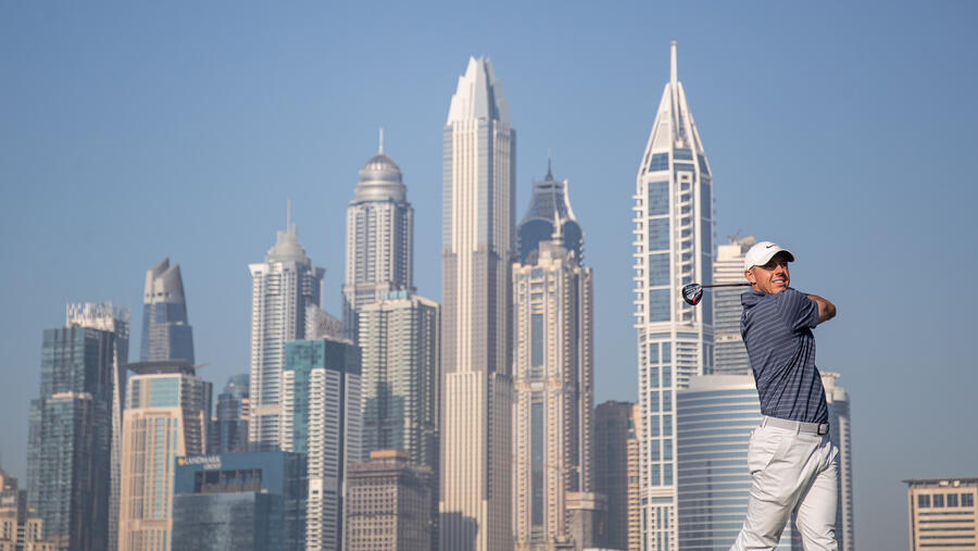 المصنف الأول عالميًا روري ماكلروي يؤكد مشاركته في بطولة دبي ديزرت كلاسيك 2023 