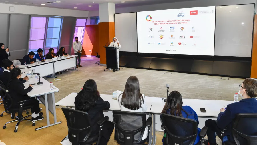 جامعة الإمارات تنظم المناظرات العلمية حول أهداف التنمية المستدامة بمشاركة 18 فريقاً