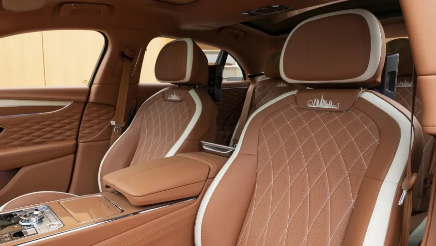 Bentley تبتكر طرازات محدودة الإصدار مستوحاة من الأفق المعماري المتميّز لكل من دبي وأبوظبي