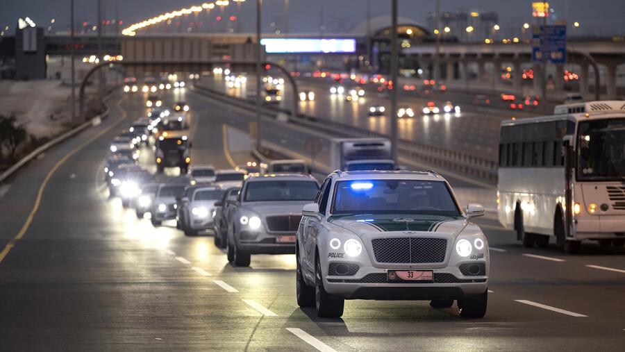 Bentley تزيح الستار عن Bentayga Extended Wheelbase للمرّة الأولى في الإمارات