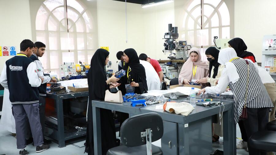جامعة أبوظبي تختتم مخيمها الشتوي السنوي بمشاركة ما يزيد على 500 من طلبة المرحلة الثانوية