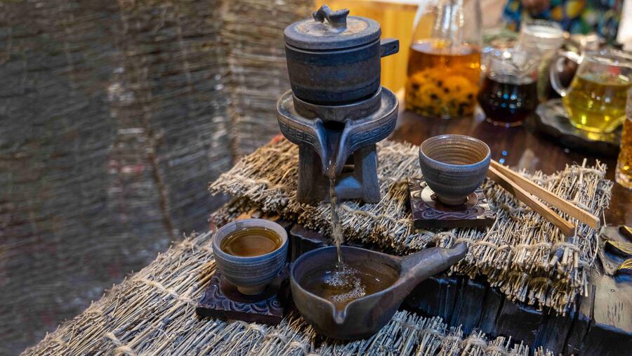 القرية العالمية تقدم لضيوفها خيارات واسعة من هدايا موسم الأعياد