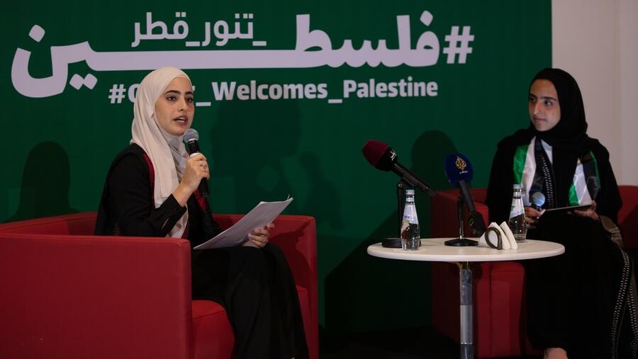 الناشطة الفلسطينية منى الكرد تخاطب الشباب العربي: "أنتم أصواتنا في الخارج" في فعالية نظمتها مؤسسة قطر بالتزامن مع بطولة كأس العالم FIFA قطر 2022™