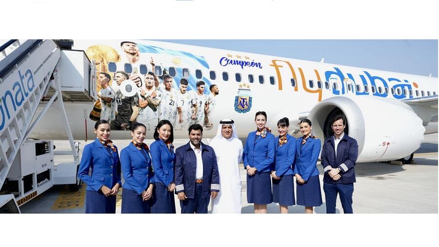 فلاي دبي تحتفل بفوز المنتخب الأرجنتيني بكأس العالم بتصميم مميز لطائرتي ماكس