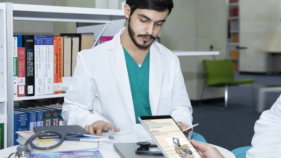 جامعة الإمارات تحقق حضوراً متميزاً في حصاد العام 2022 للإنجازات الأكاديمية 