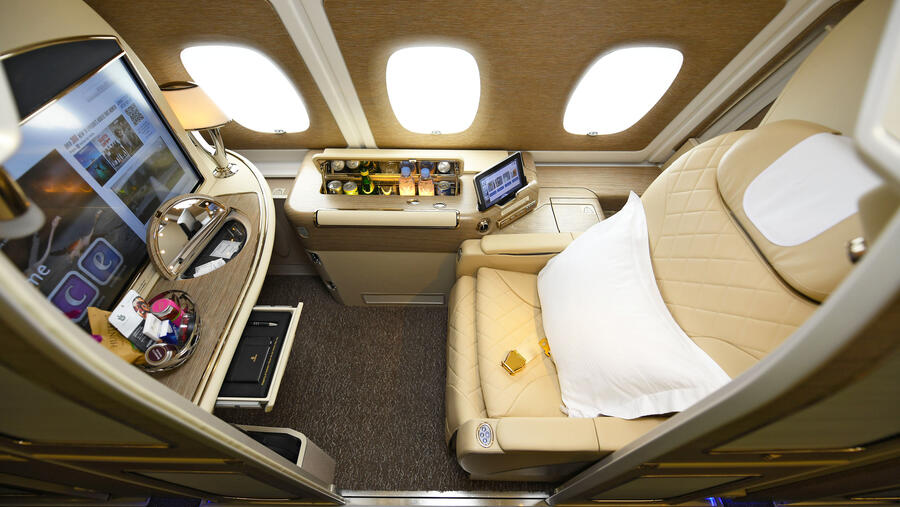 First Retrofitted Emirates A380 Enters Service