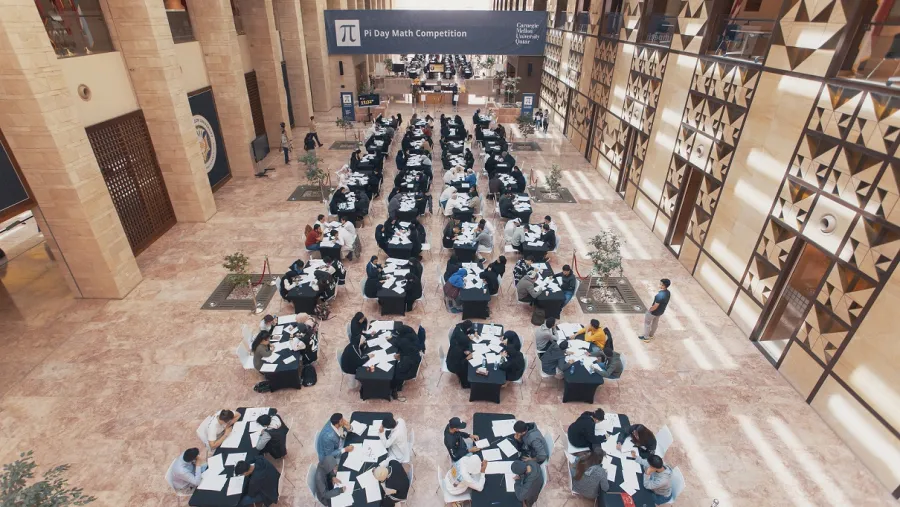 جامعة كارنيجي ميلون في قطر تستقبل 500 طالباً مشاركًا في "مسابقة يوم باي للرياضيات"