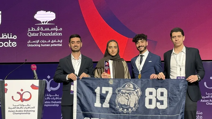  فريق جورجتاون العربي للمناظرات يفوز بجائزة أفضل متحدث إضافة إلى المركز الرابع في البطولة الآسيوية الثانية للمناظرات العربية في عُمان