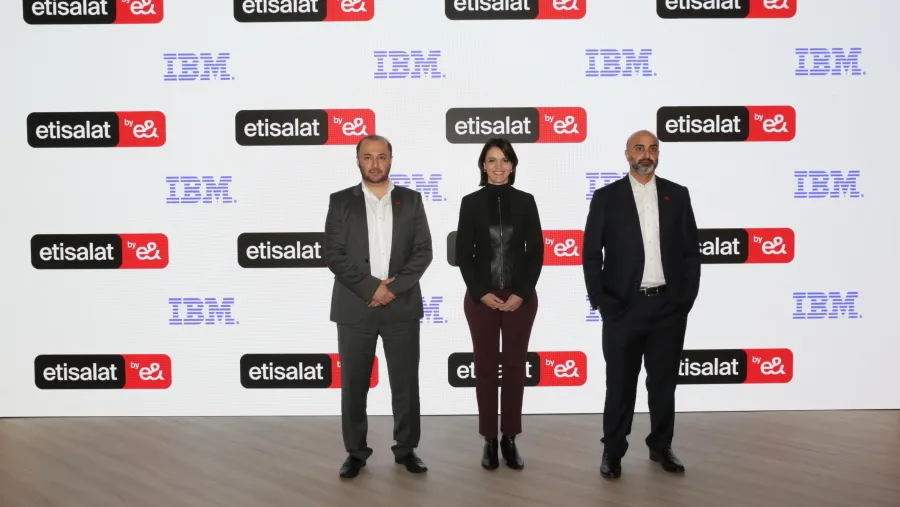 اتصالات من e& تختار IBM لتعزيز معايير الاستدامة في أعمالها