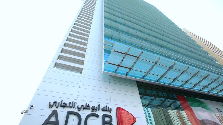 مجموعة بنك أبوظبي التجاري تسجل أرباحاً بلغت 1.878 مليار درهم عن الربع الأول من العام 2023 بارتفاع بنسبة 27%