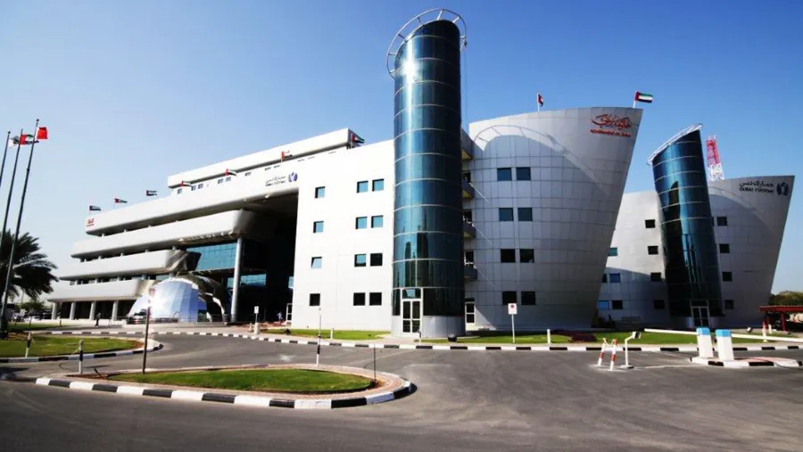 المدير العام لجمارك دبي: قطاع التجارة الخارجية نحو D33 بـ 7 ملايين معاملة في 3 أشهر